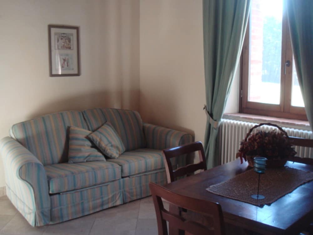 Apartment photo 3