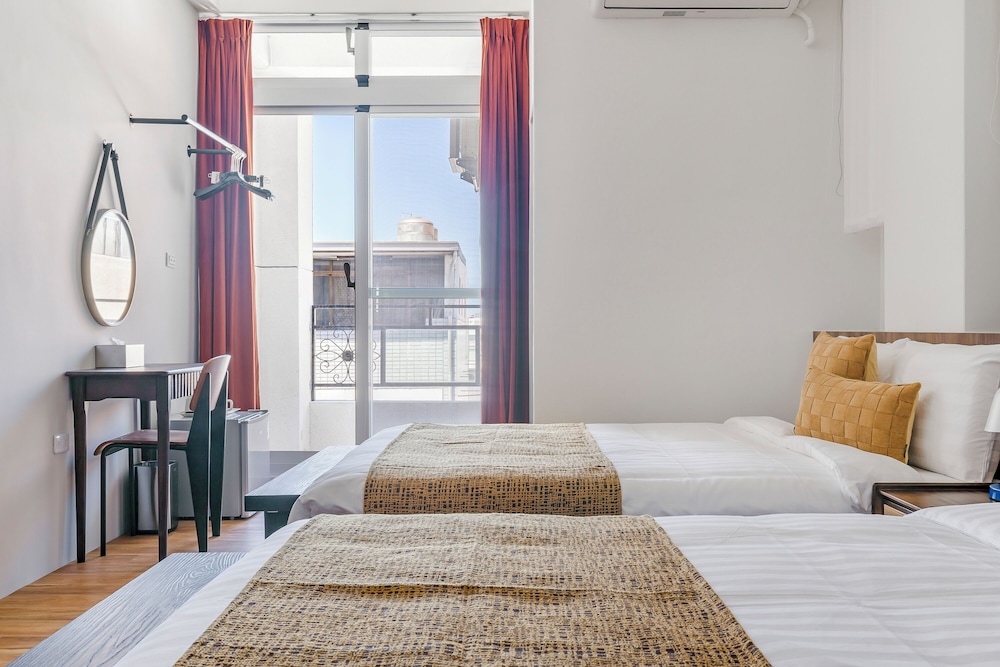 Quadruple Room, Balcony - Photo 6