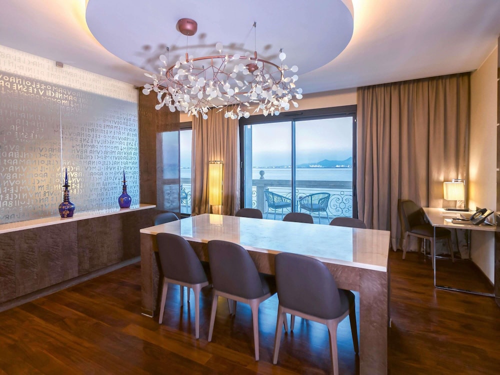 Presidential Suite, 2 Double Beds, Lake View thumbnail 5
