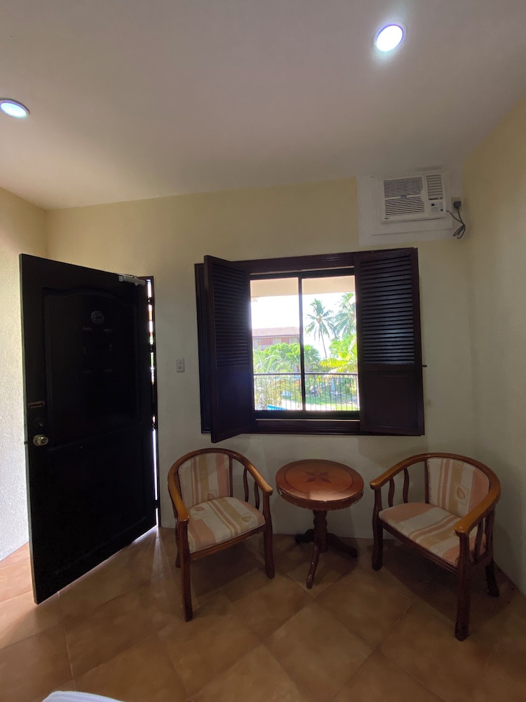 Superior Room, Pool View photo 2