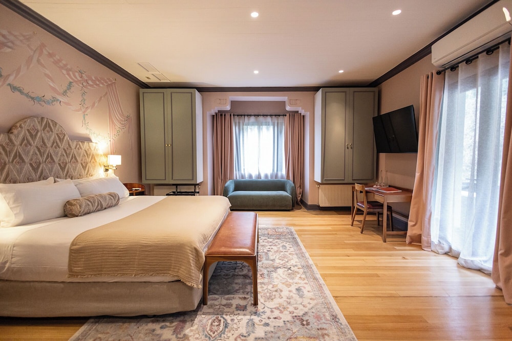 Presidential Room