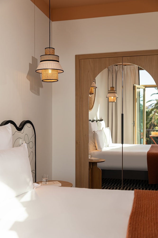 Double Or Twin Room, Balcony, Garden View thumbnail 5