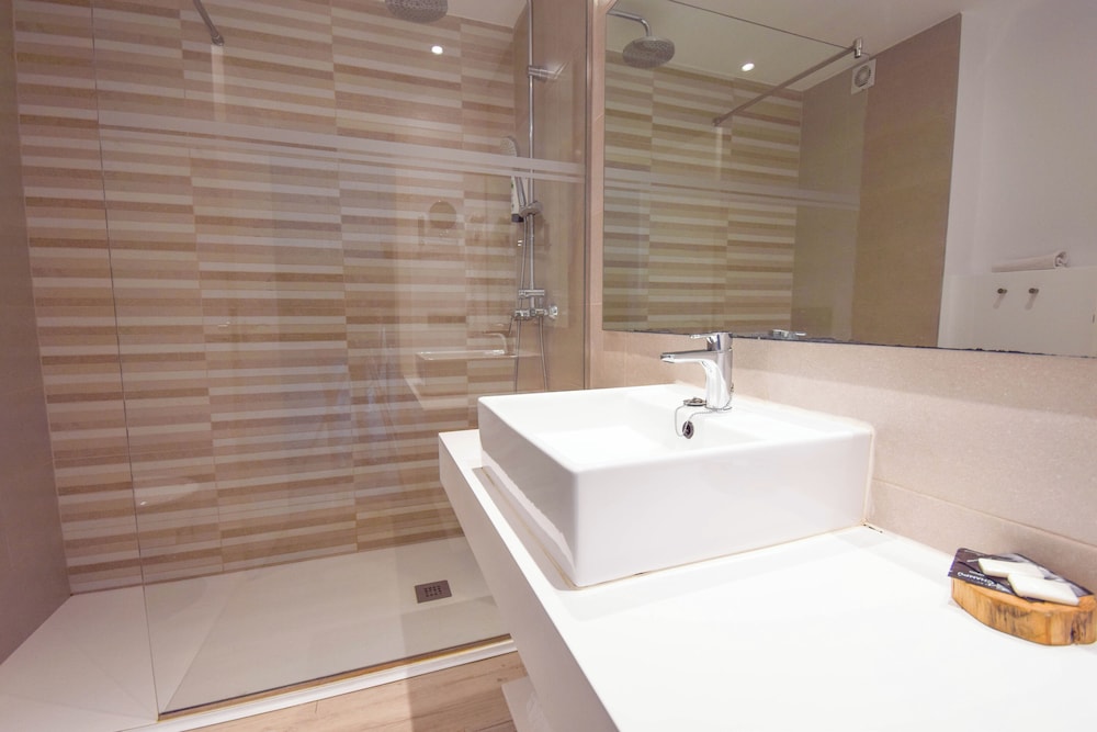 Superior Apartment, Balcony, Sea View - Photo 7