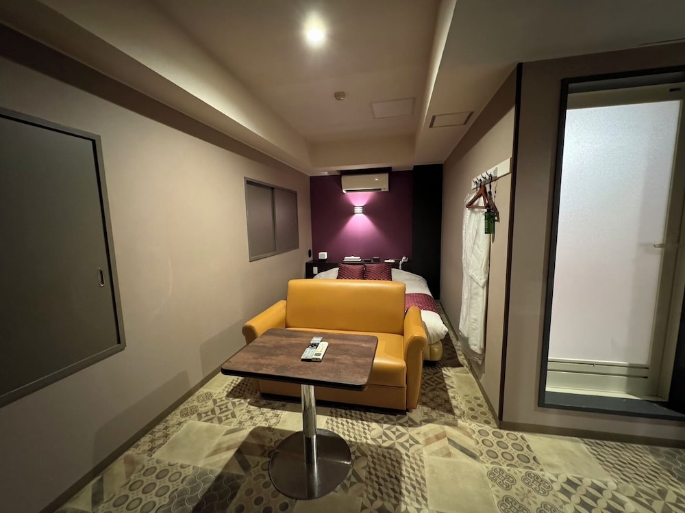 Basic Double Room photo 3