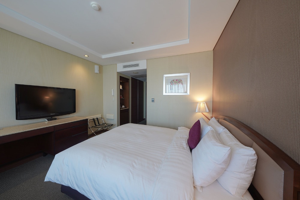Standard Room, 1 Double Bed (3 paxs to be booked until 3PM) - Photo 6