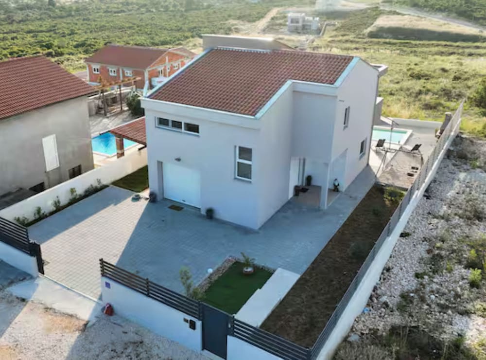 Villa (Villa Carmen)