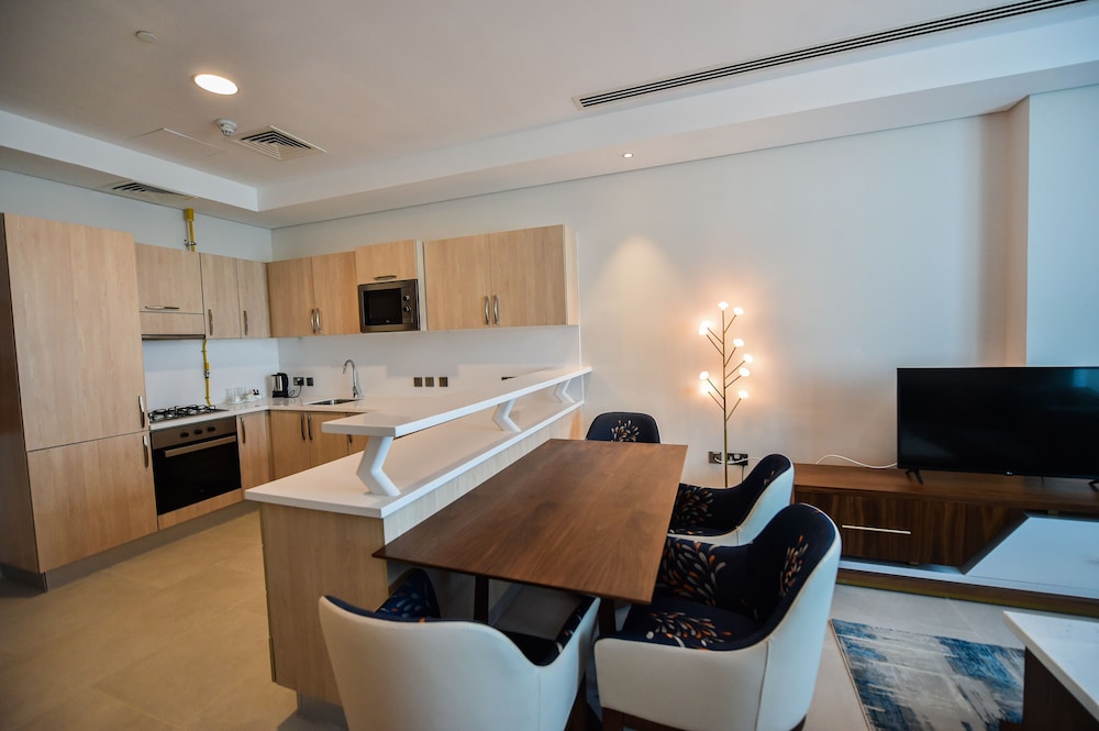 One-Bedroom Apartment - Photo 4