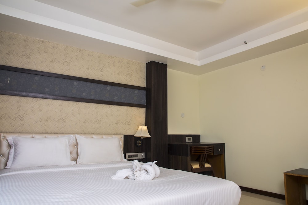 Executive Double Room, 1 King Bed, Non Smoking photo 2