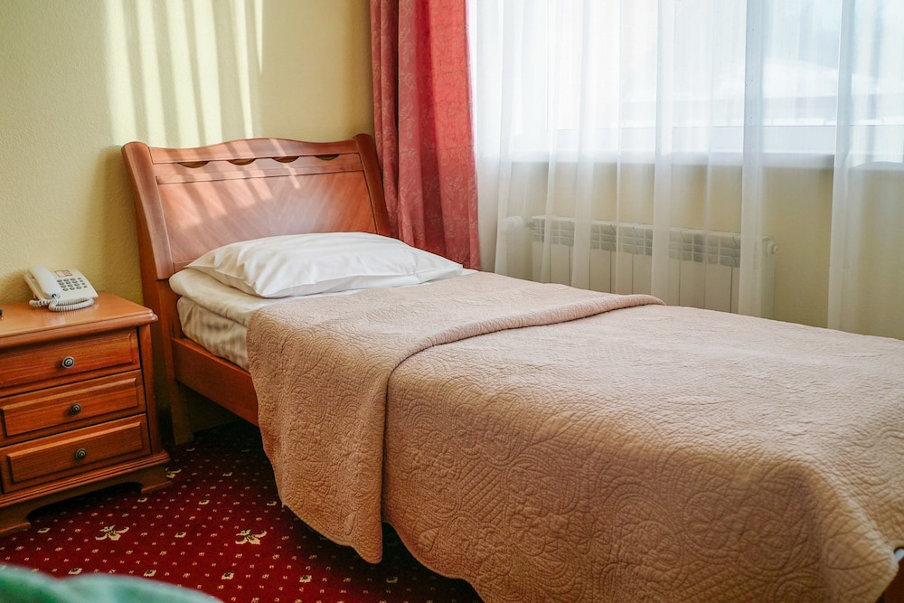 Standard Single Room, Partial Lake View photo 1