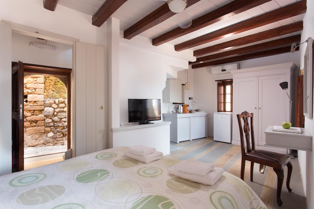 Suite, 2 Bedrooms, 2 Bathrooms (Split Level) photo 3