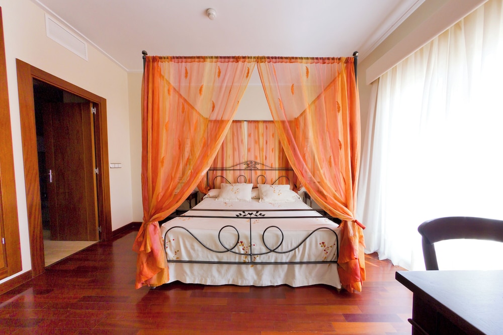Junior Studio Suite
