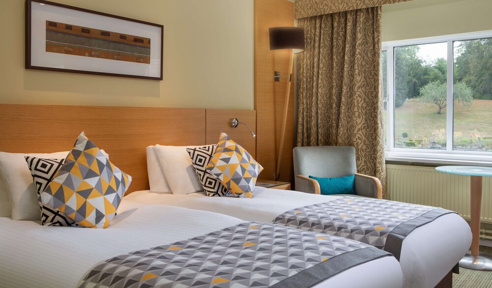 Standard Room, 2 Twin Beds, Non Smoking - Photo 1