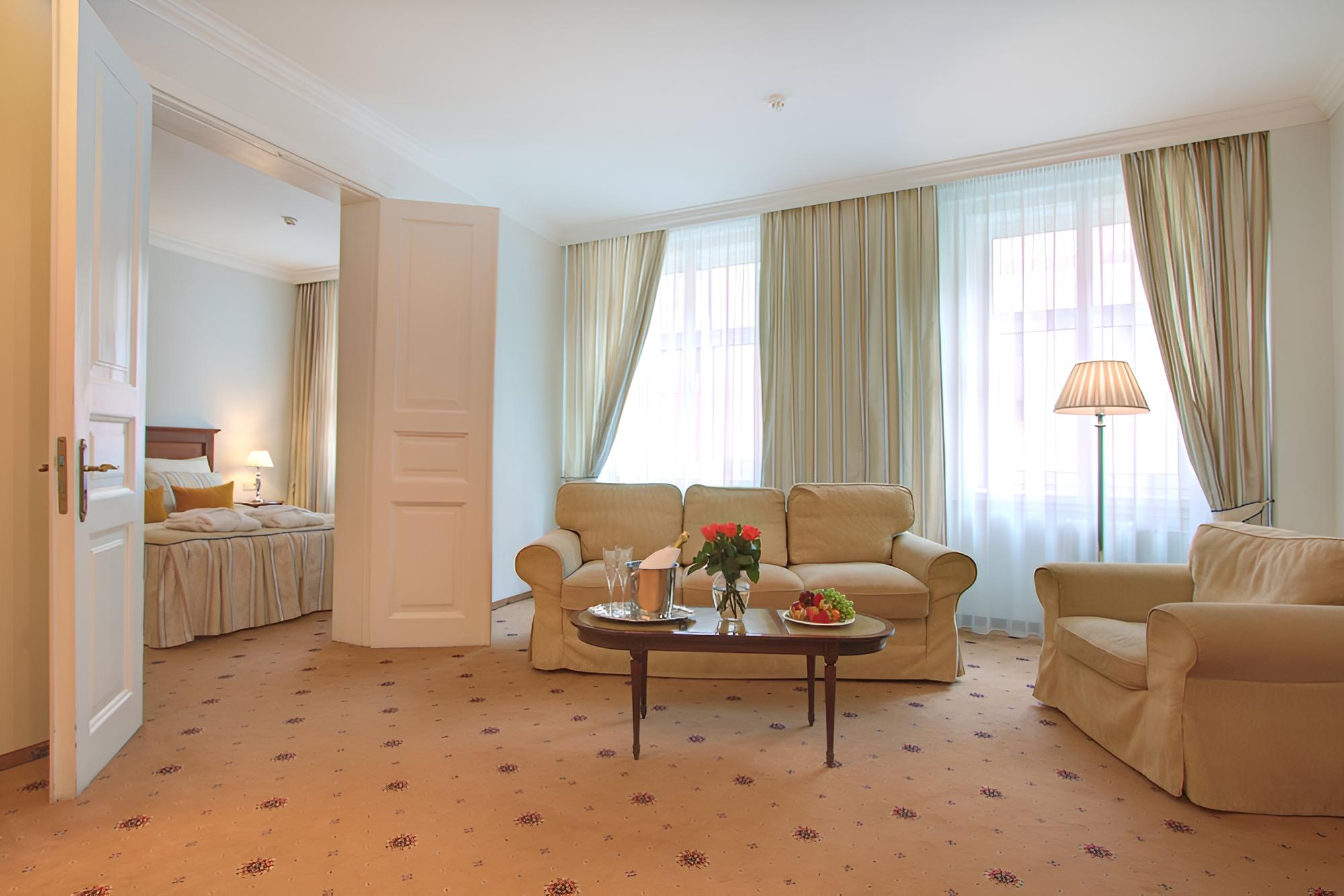 Romantic Suite photo 3