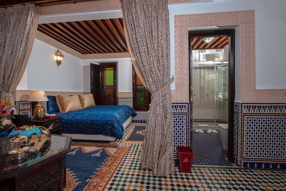 Prestige Suite - Photo 5