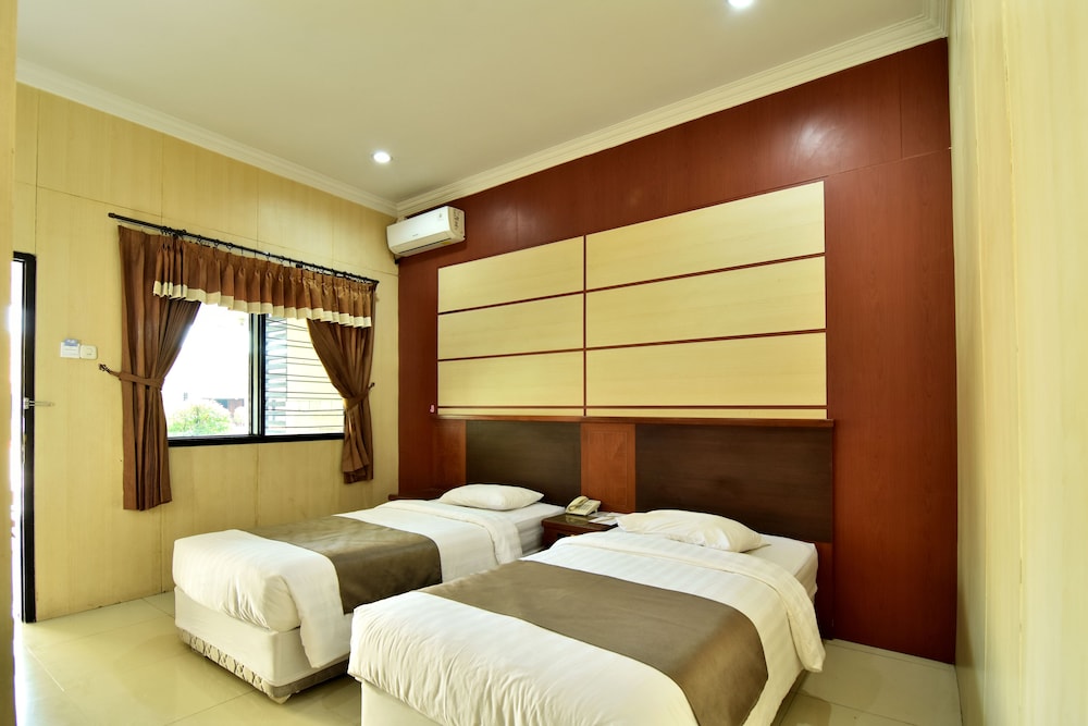 Standard Twin Room - Photo 3