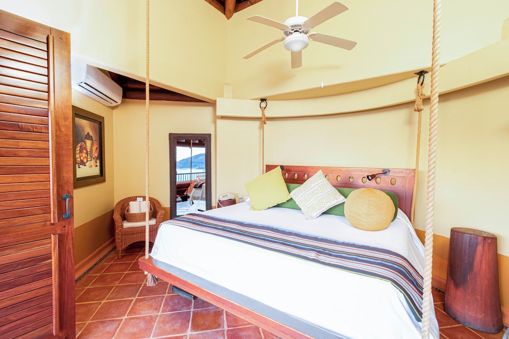 3 BEDROOM OCEAN VIEW 2KG 2TWN STE PLUNGE POOL - Photo 2