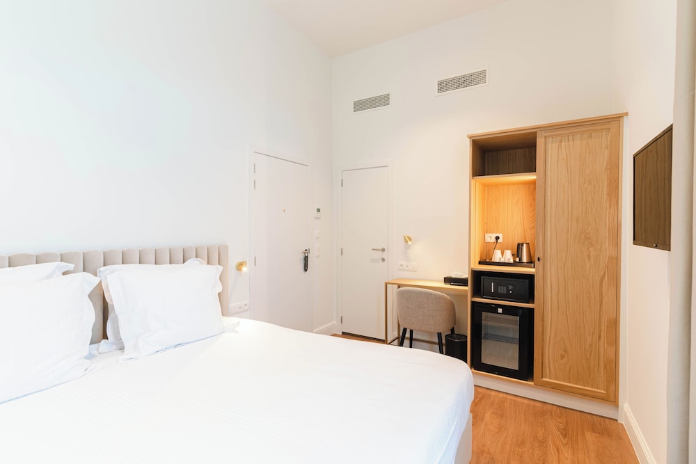 Deluxe Double Room - Photo 3