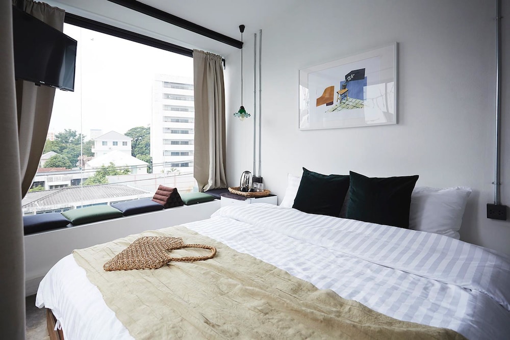No.7 Top Corner View with Terrace photo 1