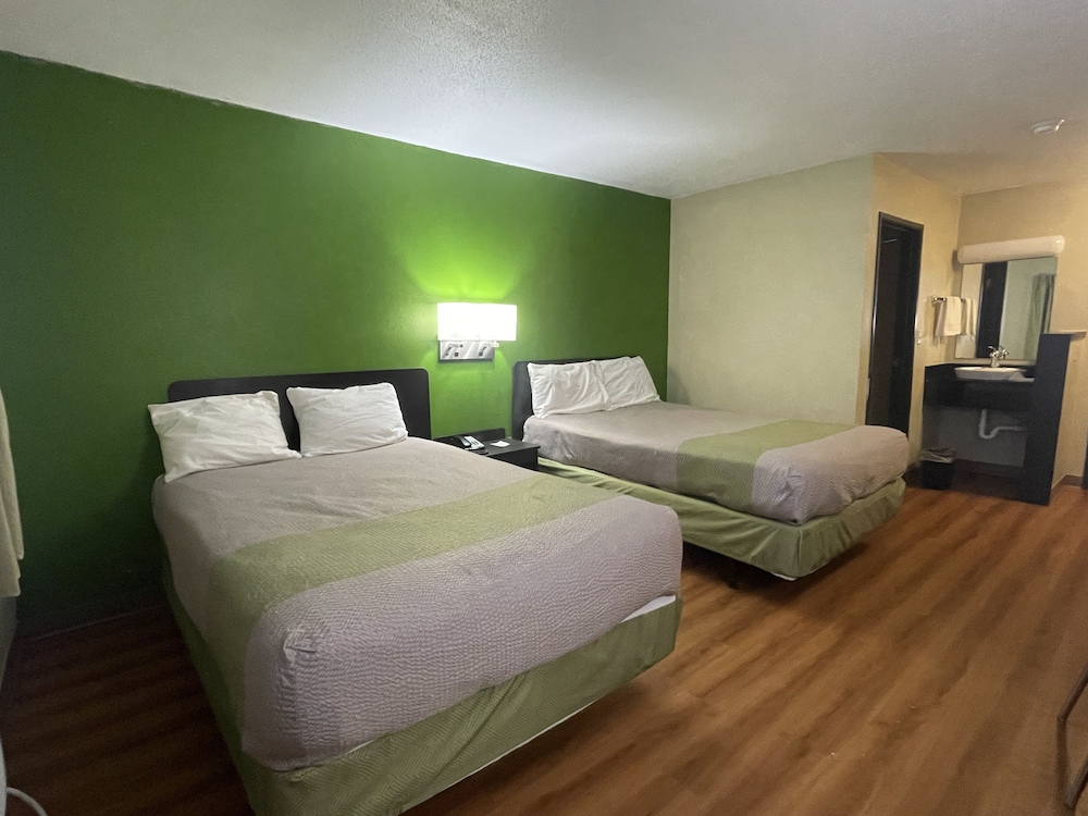 Room, 2 Double Beds photo 1