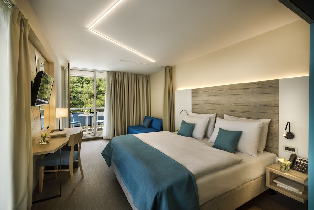 Superior Twin Room - Photo 1