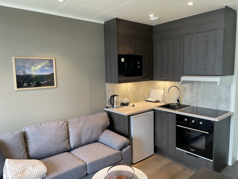 Basic Apartment photo 3
