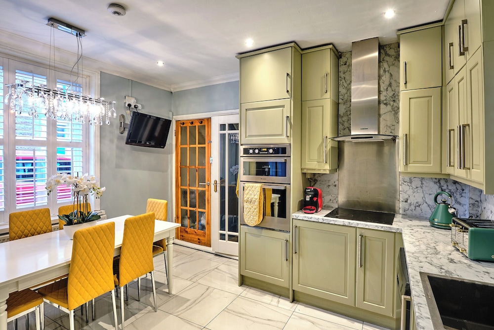 Charming Cardiff Home Con Parcheggio Privato & Moderni Comfort, Foto 16