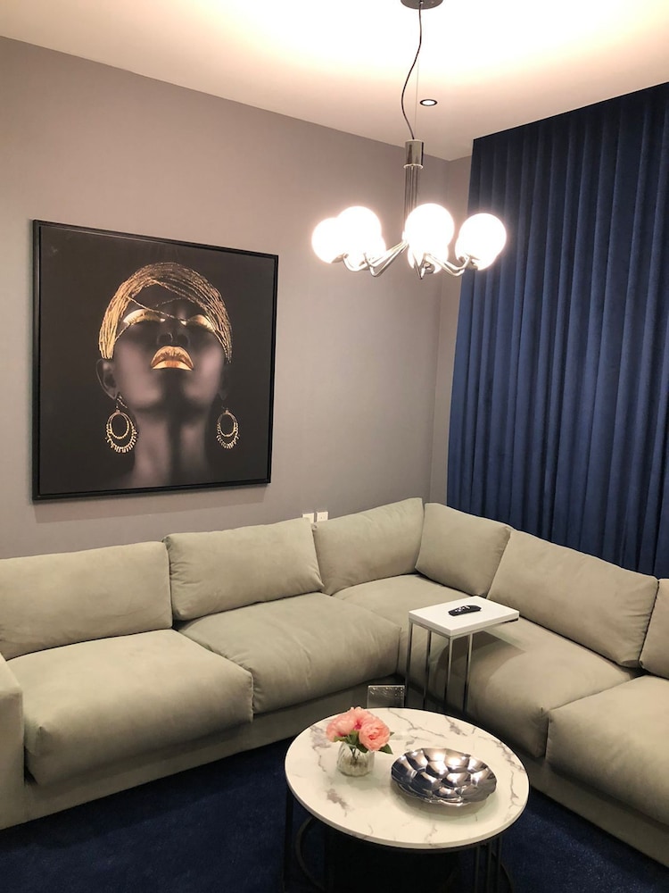 Family Suite, 3 Bedrooms, City View photo 3