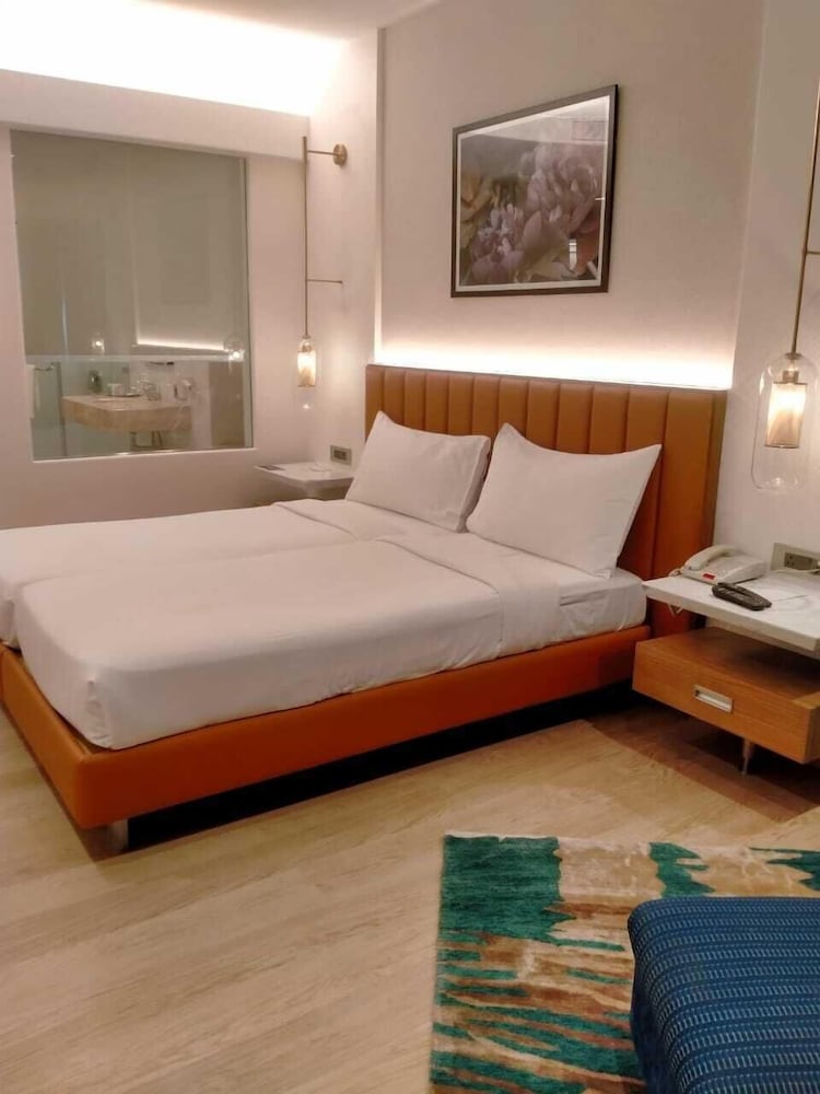 Executive Twin Room - Photo 1