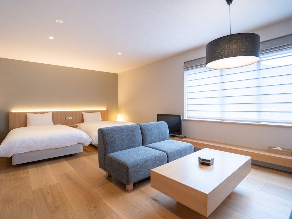 Superior Twin Room, Non Smoking photo 2