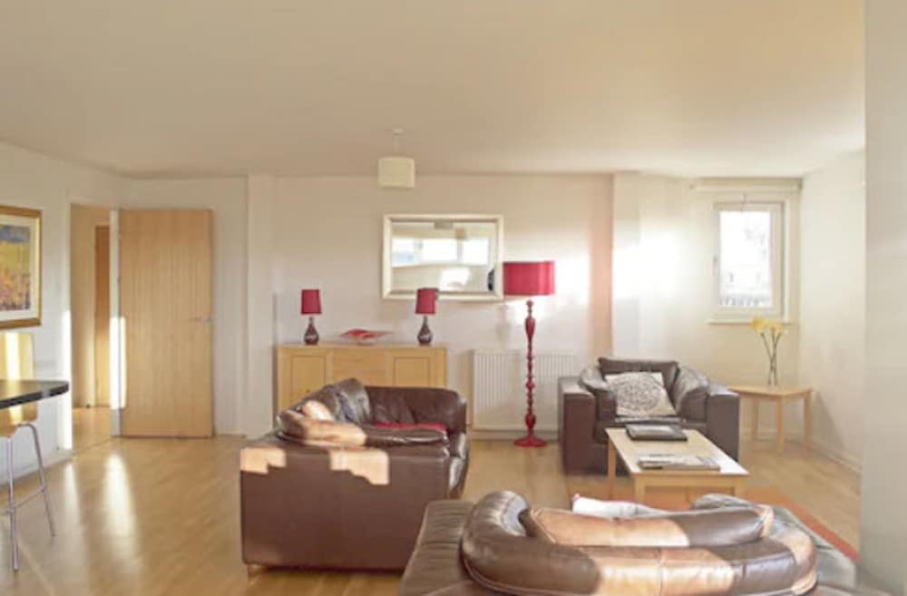 Two Bedroom Apartment 1 Night Only
