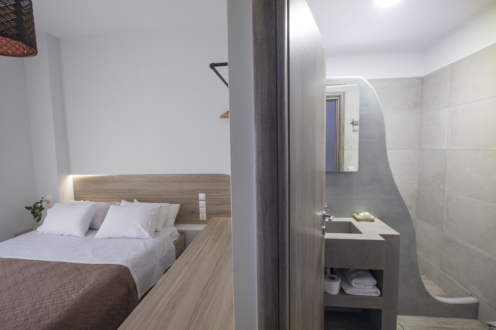 Economy Suite photo 2