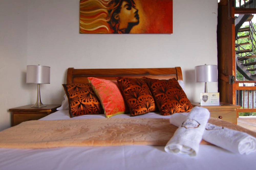 Deluxe Suite, 1 Double Bed, Non Smoking, Jetted Tub (Ancestral) photo 2