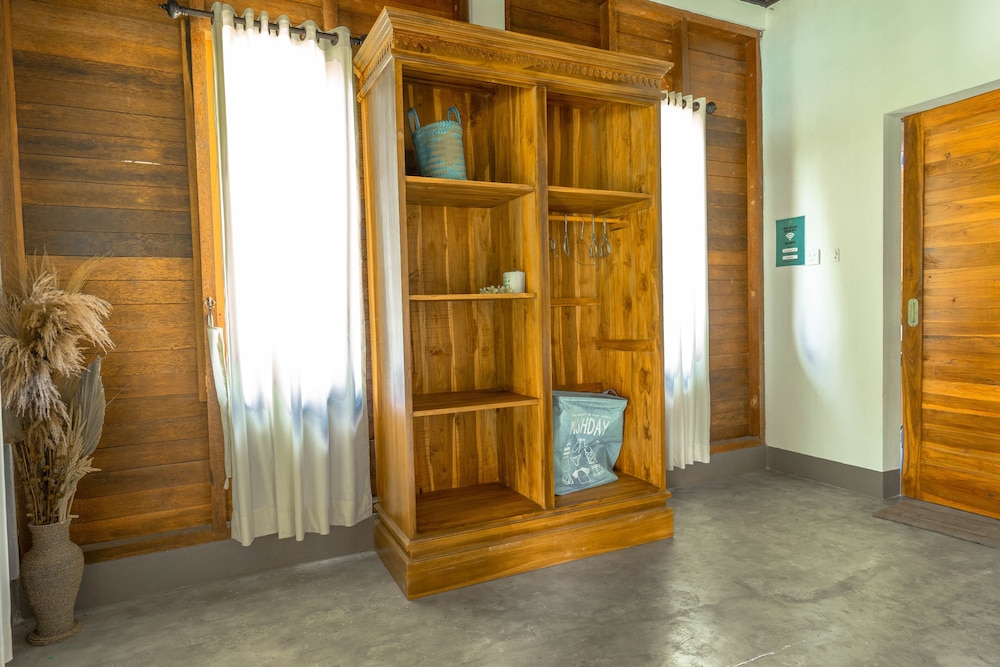 Standard Cabin - Photo 16