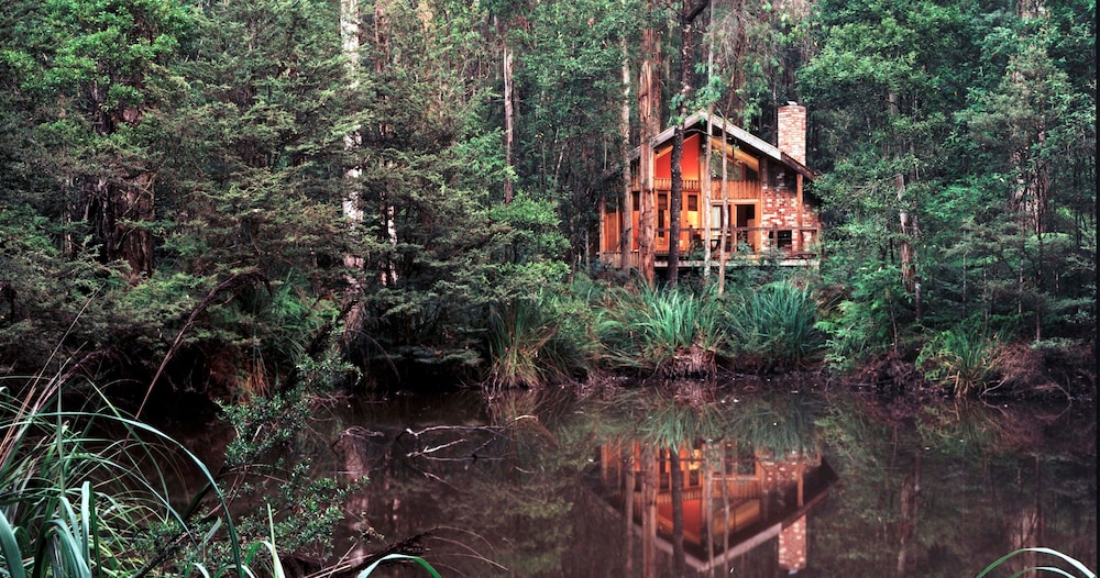 Romantic Cottage, 1 Bedroom, Non Smoking, Kitchen (Multi Night Getaway) photo 1