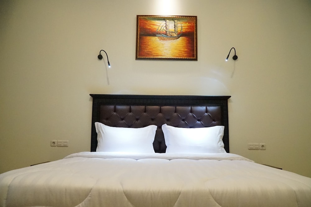 Deluxe Double or Twin Room photo 1