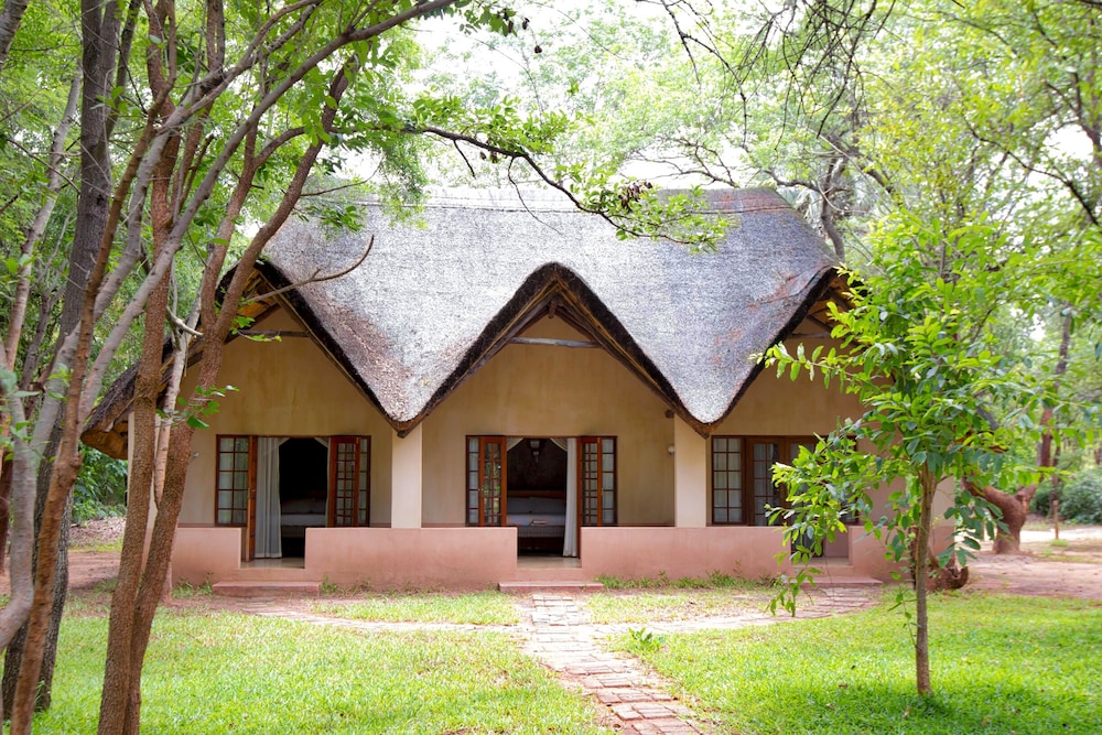 Family Room, 3 Bedrooms, Garden View, Garden Area (Deluxe) photo 3