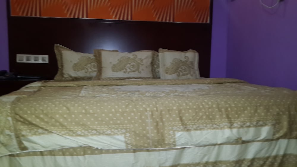 Executive Room, 1 Bedroom, Refrigerator, City View photo 2