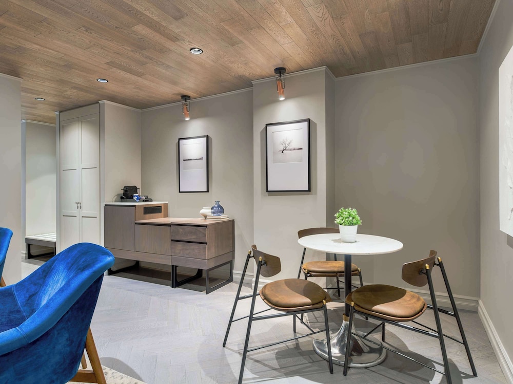 Junior Suite (Executive) thumbnail 6