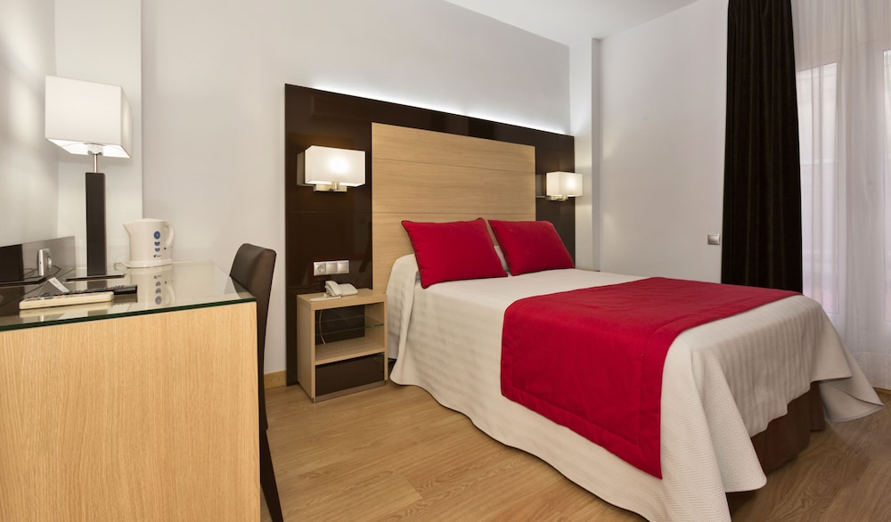 Standard Room - Photo 8