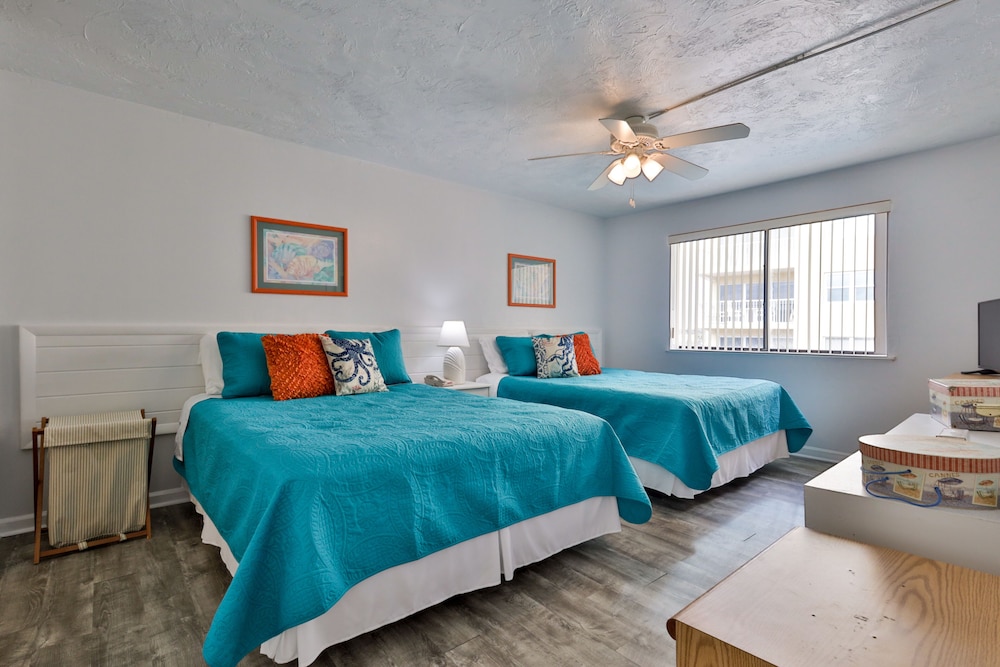 Suite, Kitchen, Oceanfront photo 3