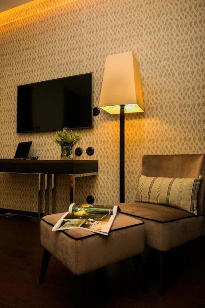 Executive Room (Grand View)