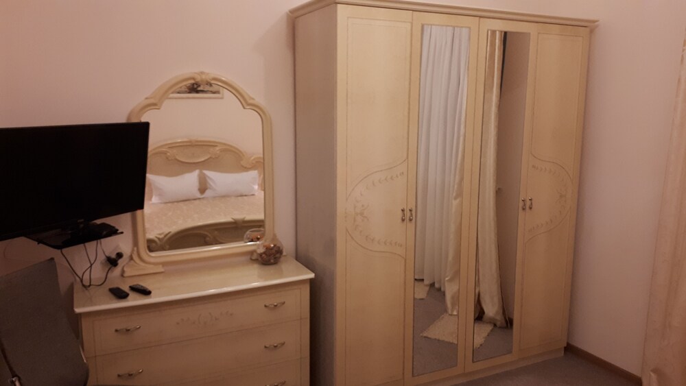 Family Suite, Kitchenette, Hill View photo 2