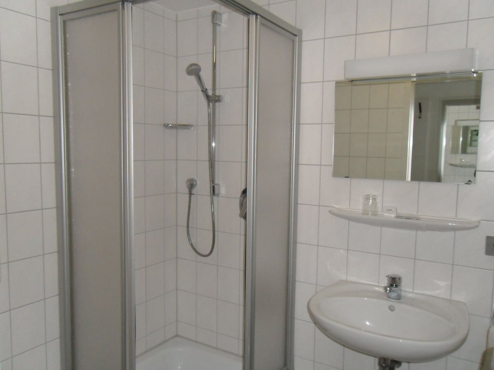 Business Double Room - Photo 6
