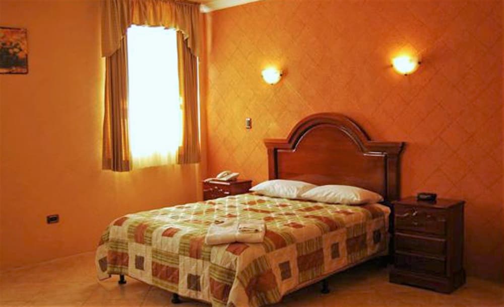 Standard Triple Room, Multiple Beds photo 3