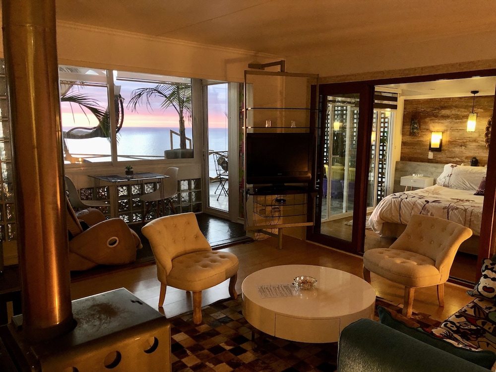 Deluxe Apartment, Ocean View photo 2