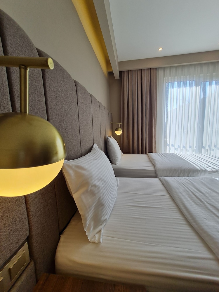Economy Double or Twin Room photo 2