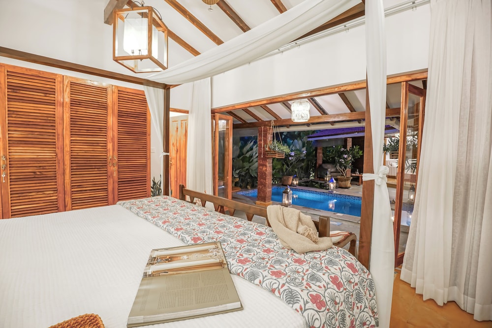 Luxury Villa photo 1