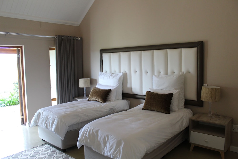 Standard Room, 2 Twin Beds photo 1