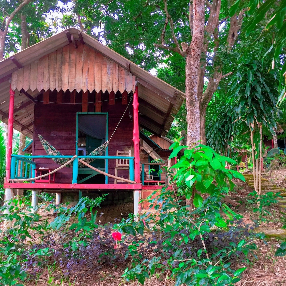 Bungalow Beachfront photo 2