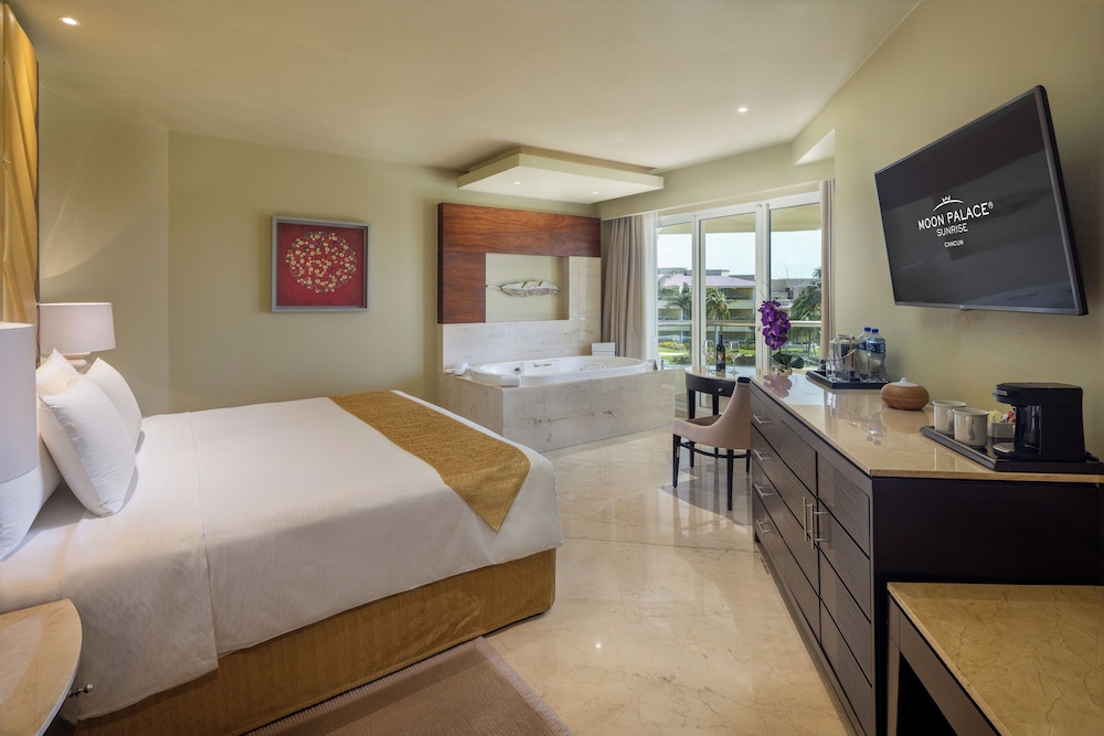 Superior Deluxe Garden View (Book 4 nights, Get 2 nights in Punta Cana)